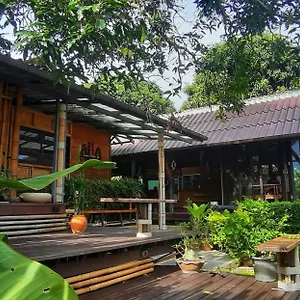 Aha Lanta Cozy Hostal