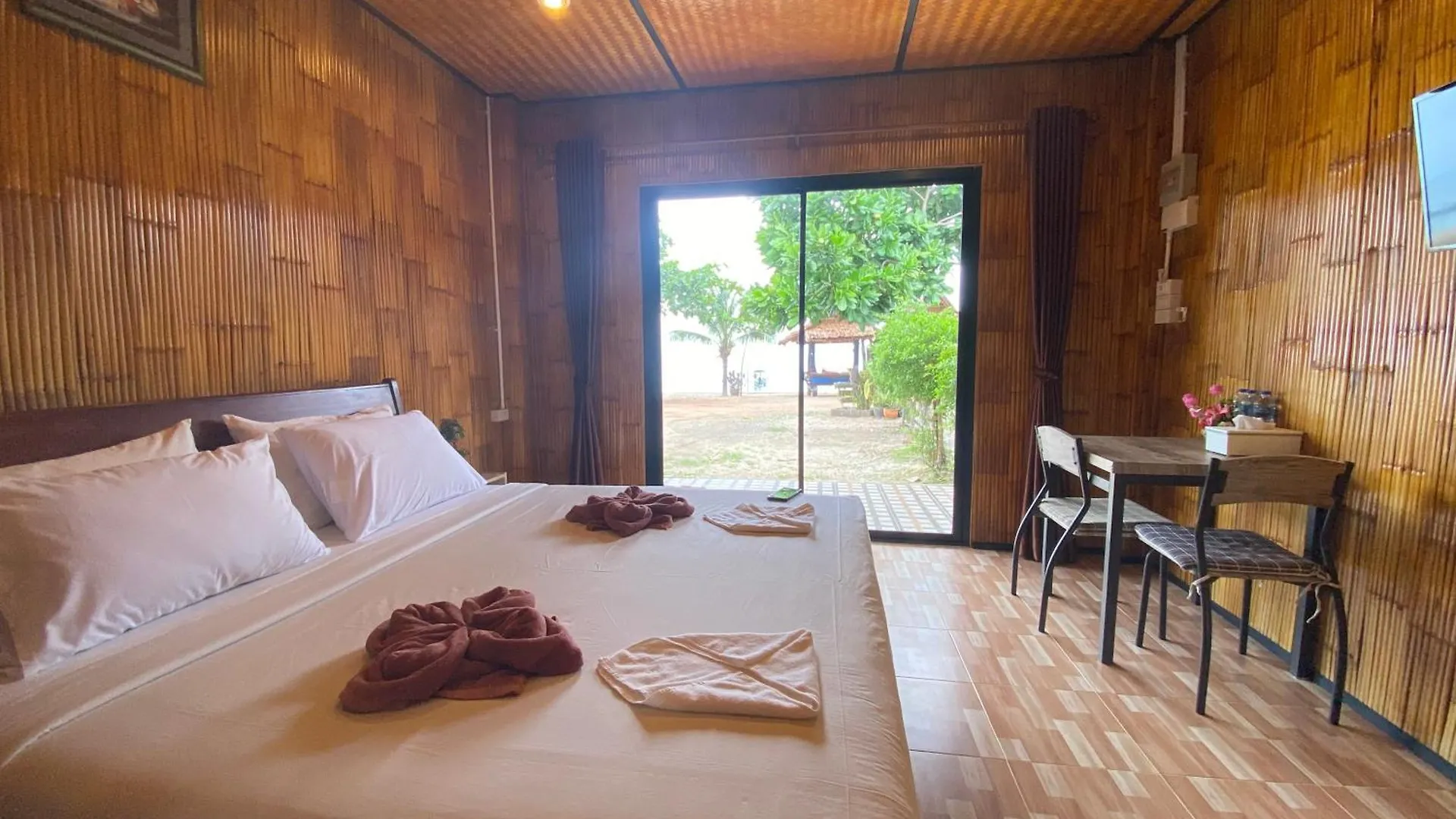 Lanta Wild Beach Resort Ko Lanta 2*,  Thaïlande